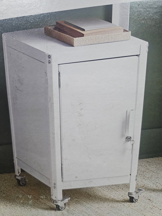 Dorm Metal Rolling Locker Storage Cabinet with Lock Chalk White - Room Essentials