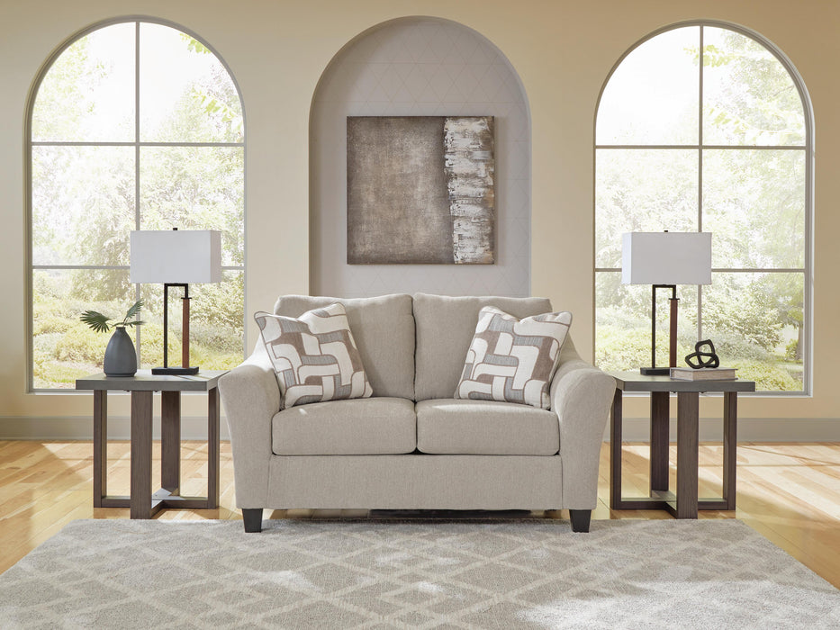 Willarae Taupe Loveseat