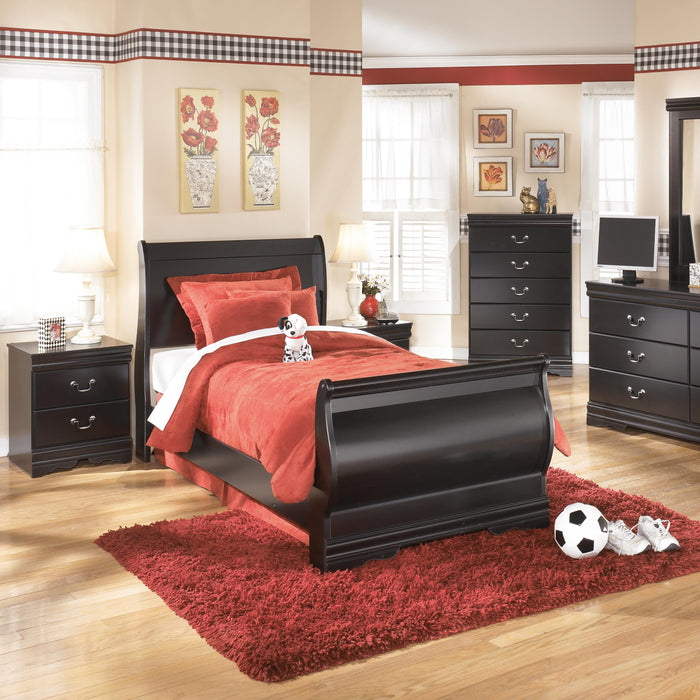 Huey Vineyard Black Huey Vineyard Twin Sleigh Bed with Mirrored Dresser, Chest and Nightstand