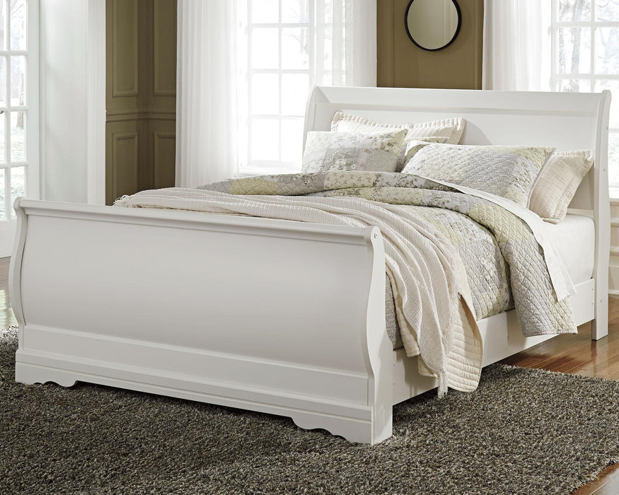 Anarasia White Bedroom Furniture Pieces