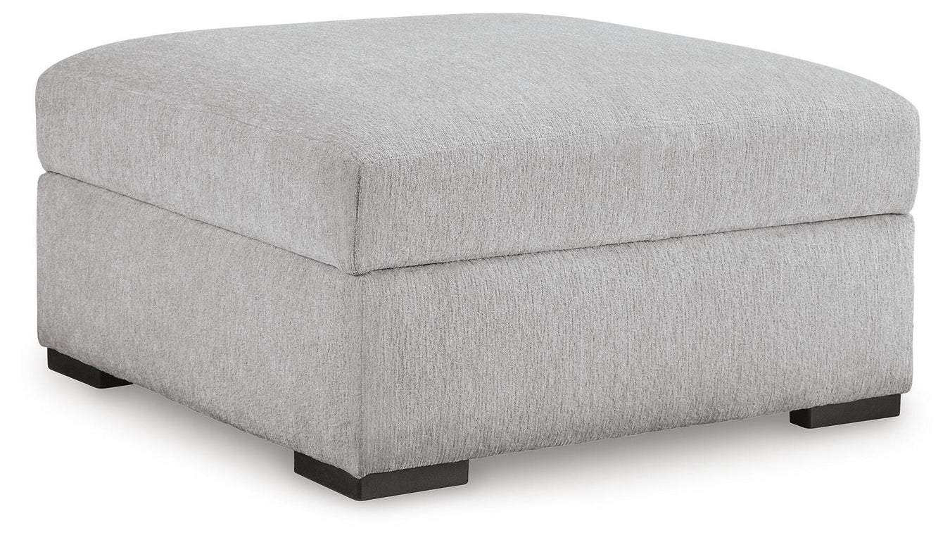 Chairs & Ottomans