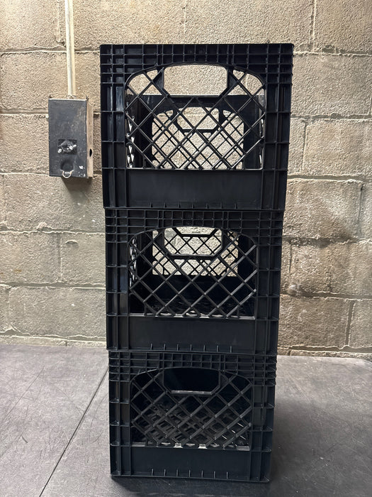 Juggernaut Storage 16QT Heavy-Duty Plastic Square Milk Crate Black - open_box