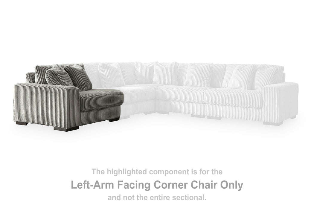 Lindyn Fog Living Room Collection