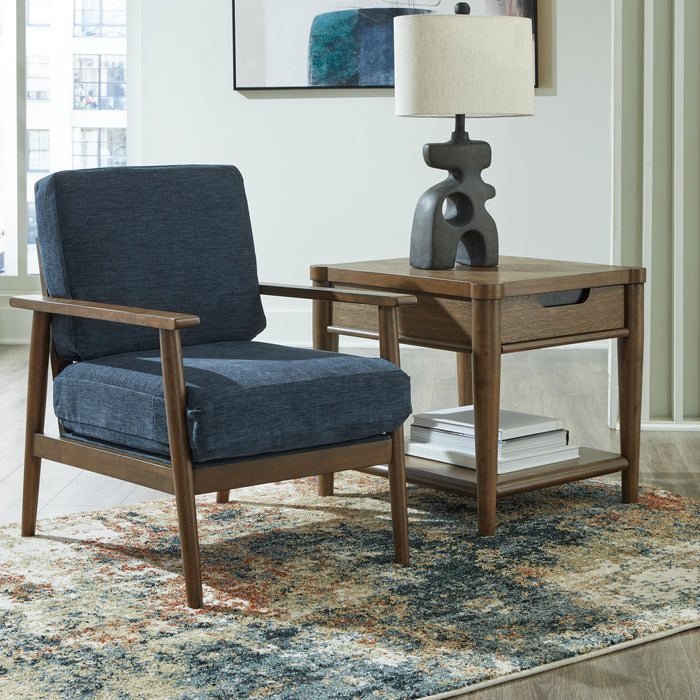 Showood Accent Chair