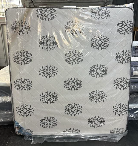 Premium Pillow Top Mattress – Medium Firm Support Breathable Fabric, Elegant Design - Queen Size - new