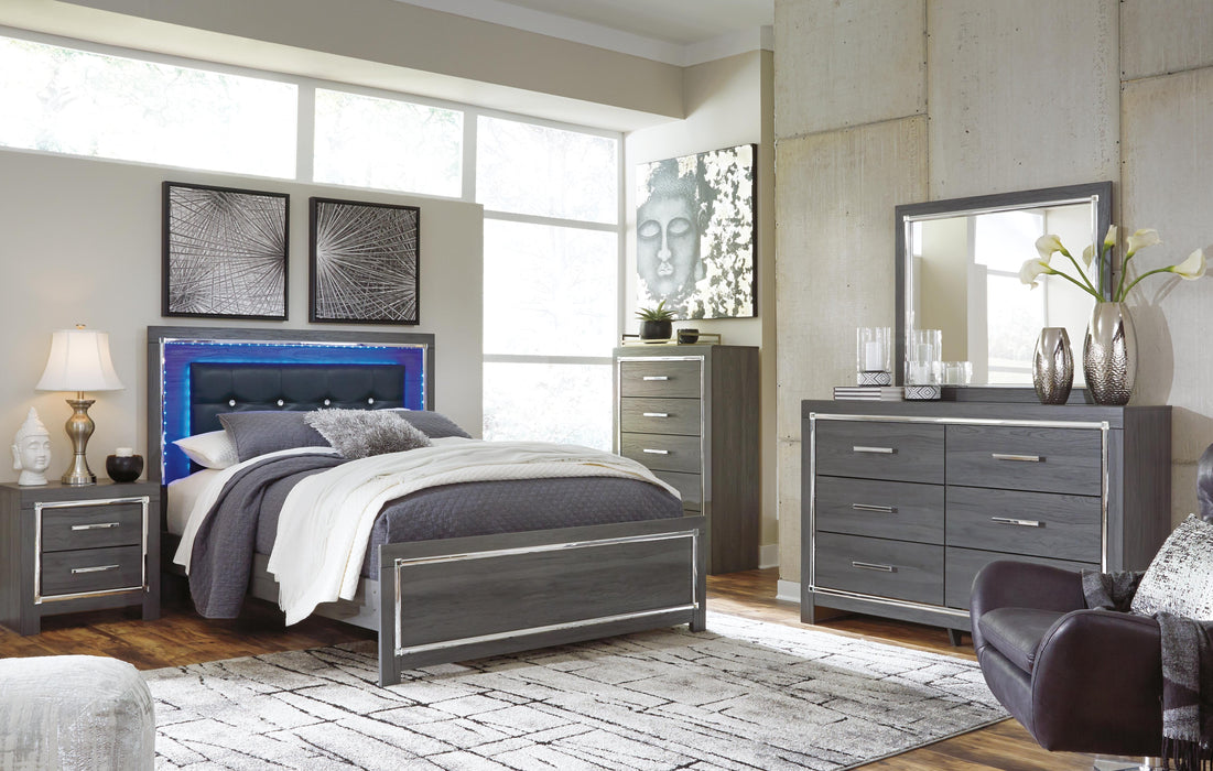 Lodanna Gray Lodanna Queen Panel Bed with Mirrored Dresser