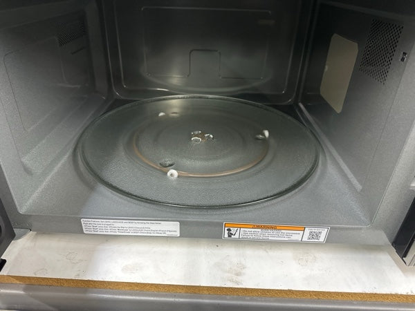 Panasonic NN-SD987SA - 1250 watts 2.2 Cu. Ft. Full-Size Microwave - Stainless Steel - new