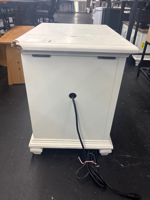 Charlestown Modern Farmhouse Soft White Wood Storage End Table with USB - new