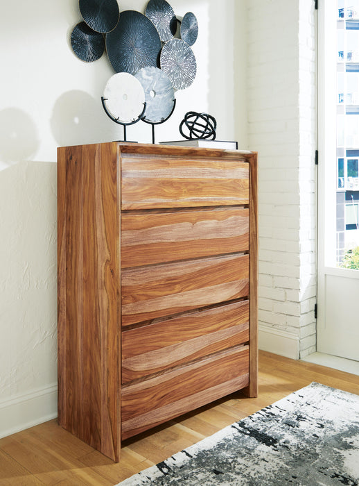 Dressonni Brown Five Drawer Chest