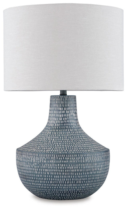 Schylarmont Antique Gray/White Metal Table Lamp (1/CN)