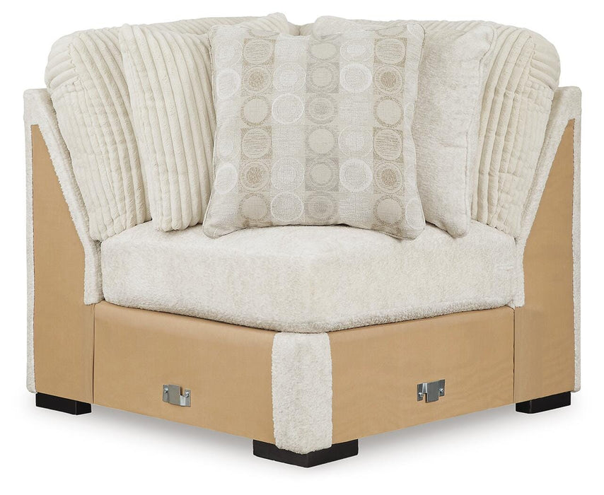 Chessington Ivory Chessington 3-Piece Sectional