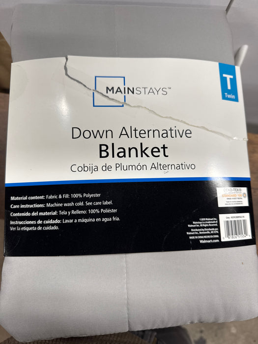 Mainstays Solid Twin Down Alternative Blanket in Gray - open_box