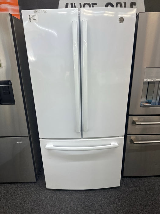 GE - 24.7 Cu. Ft. French Door Refrigerator with Internal Water Dispenser - High Gloss White - new