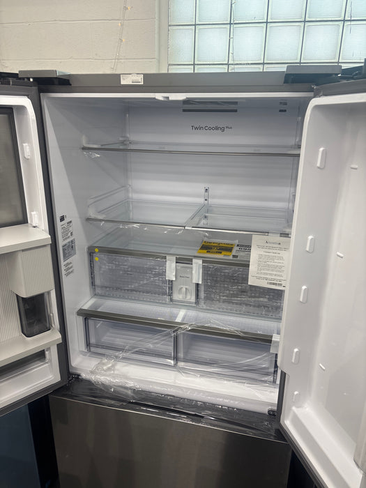 Samsung - BESPOKE 30 cu. ft. 3-Door French Door Smart Refrigerator with Beverage Center - Stainless Steel - new