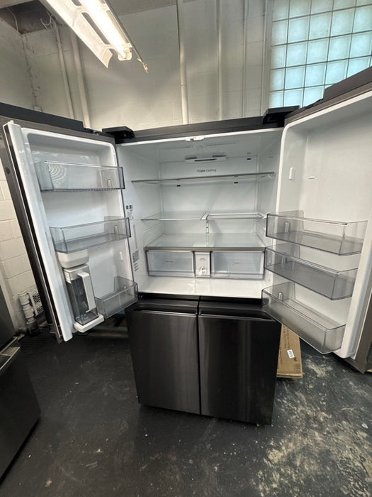 Samsung - 29 cu. ft. 4-Door Flex French Door Smart Refrigerator with Dual Ice Maker - Black Stainless Steel - new