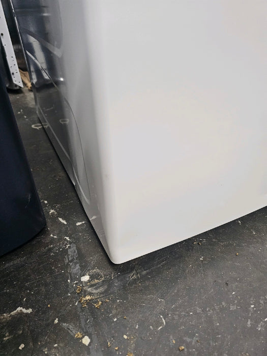 GE - 4.5 Cu. Ft. High-Efficiency Top Load Washer with Deep Fill and Cold Plus - White with Matte Black - new