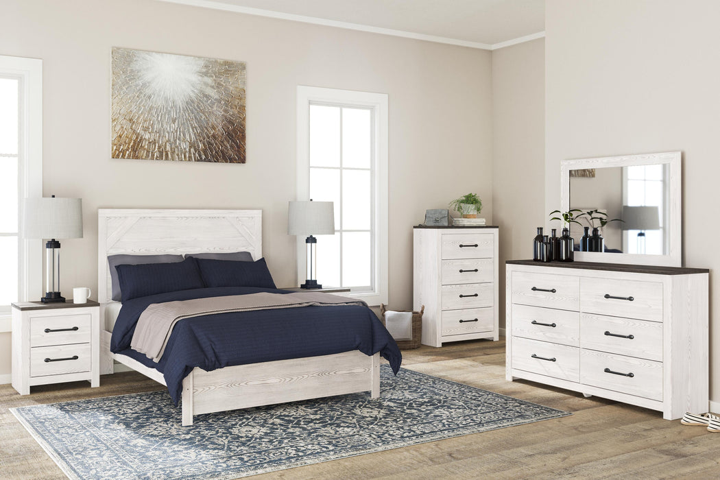 Gerridan White/Gray Bedroom Collection