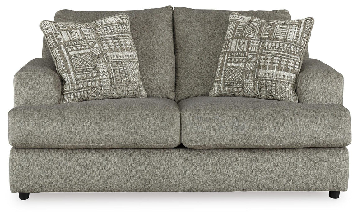 Soletren Ash Loveseat