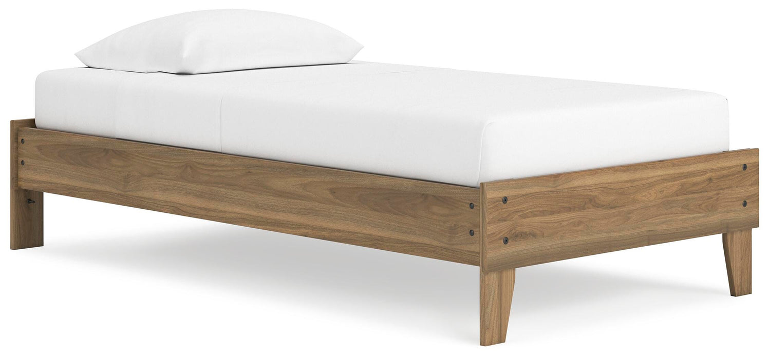 Deanlow Honey Bedroom Collection