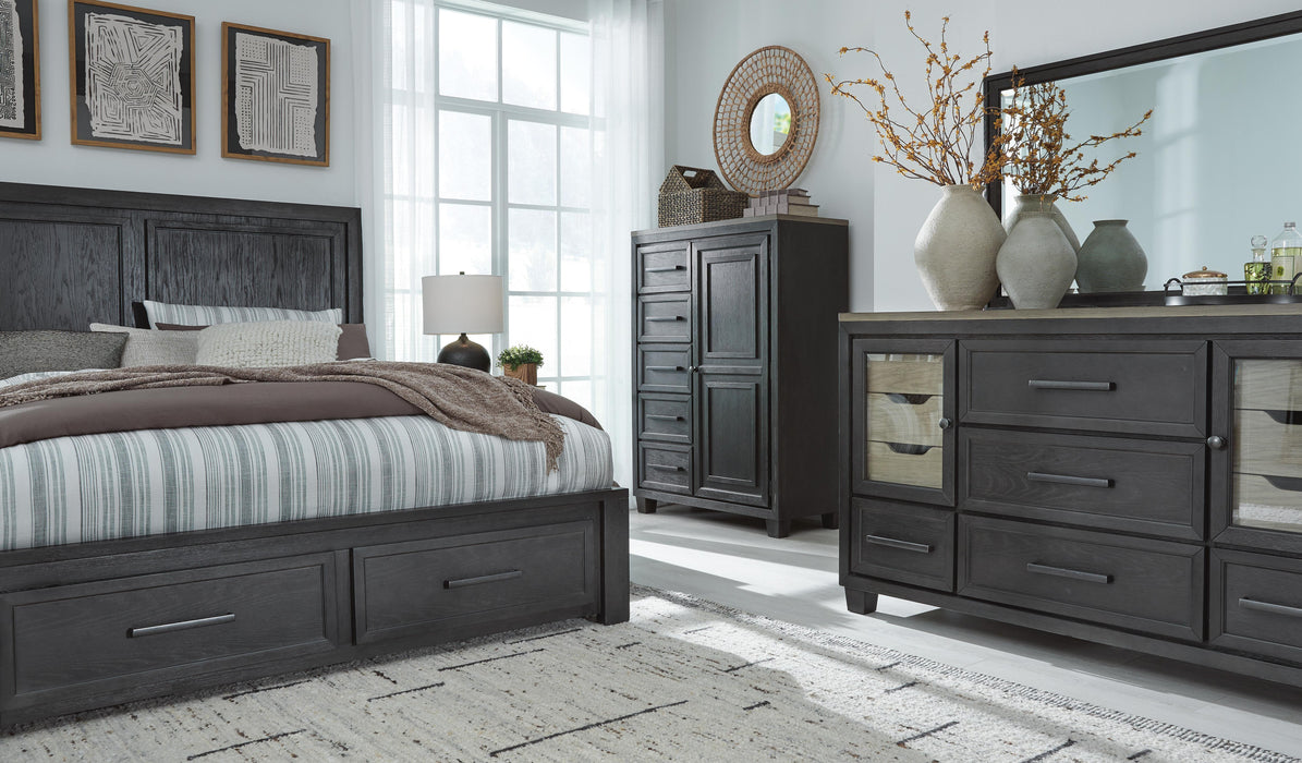Foyland Black/Brown Bedroom Collection