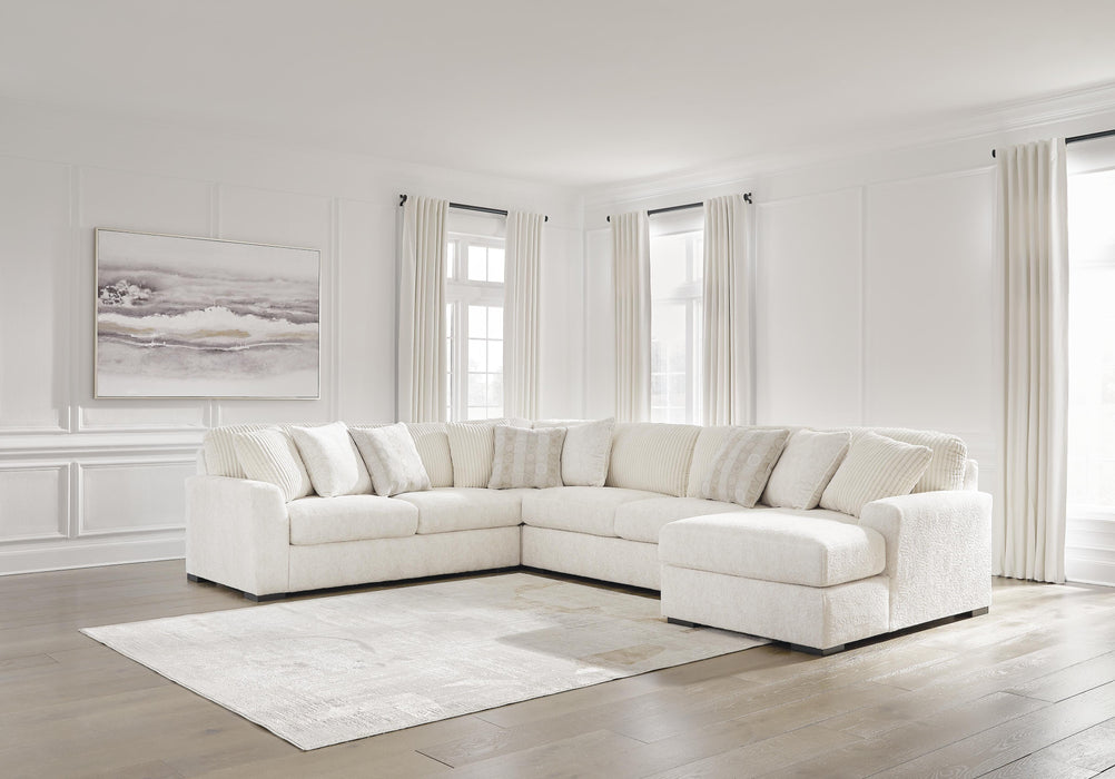 Chessington Ivory Chessington 4-Piece Sectional with Chaise