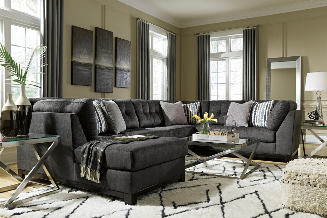 Reidshire Steel Reidshire 3-Piece Sectional with Chaise