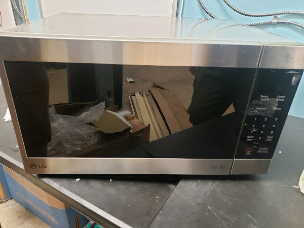 LG - NeoChef 2.0 Cu. Ft. Countertop Microwave with Sensor Cooking and EasyClean - Stainless Steel - display_model
