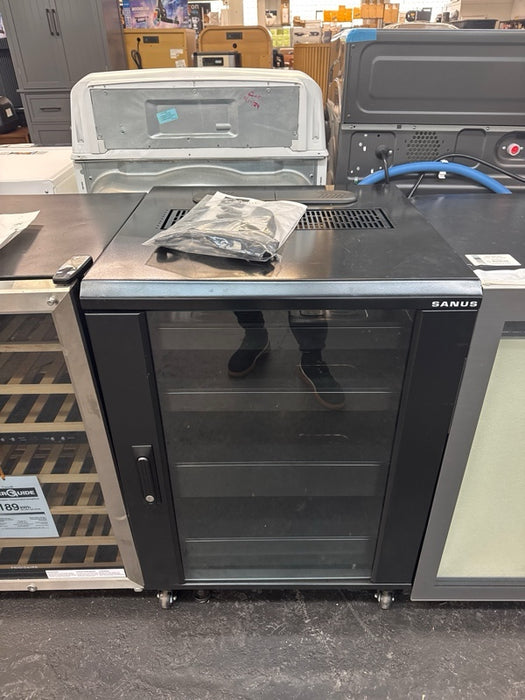 Sanus - Component 100 Series 15U A/V Rack - Black - display_model