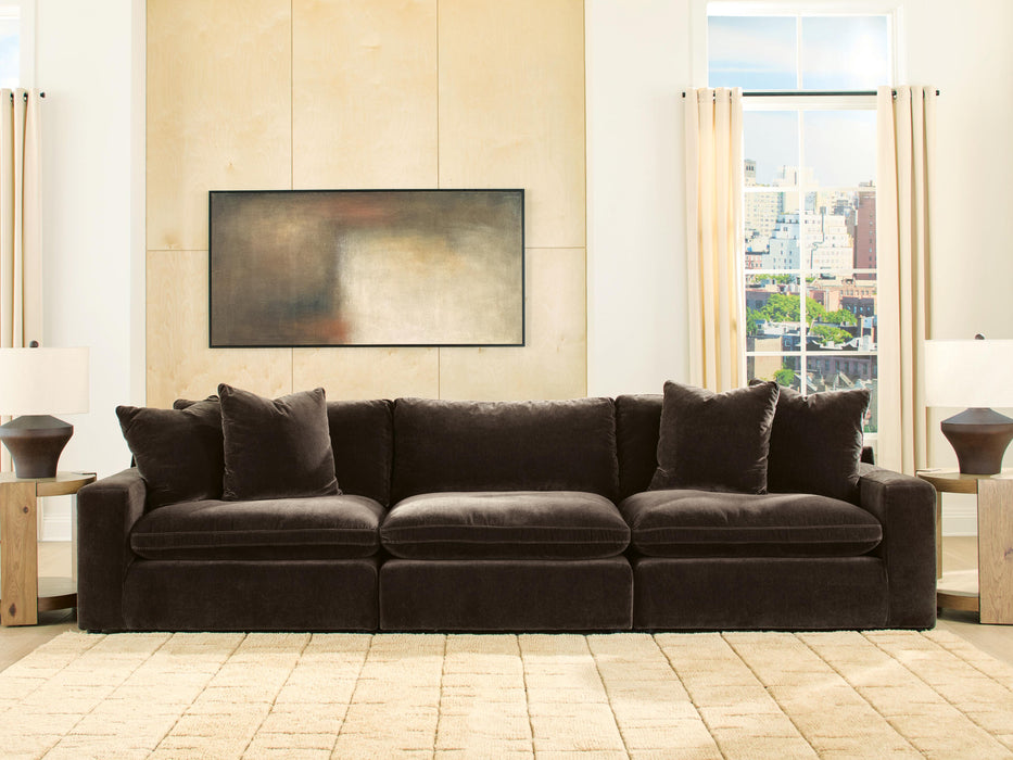 Maxton Heights Bittersweet Living Room Collection