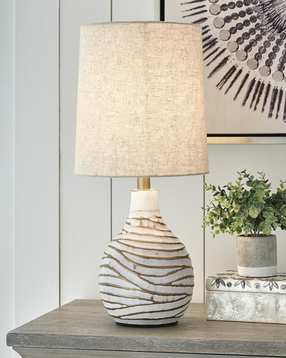 Aleela White/Gold Finish Metal Table Lamp (1/CN)