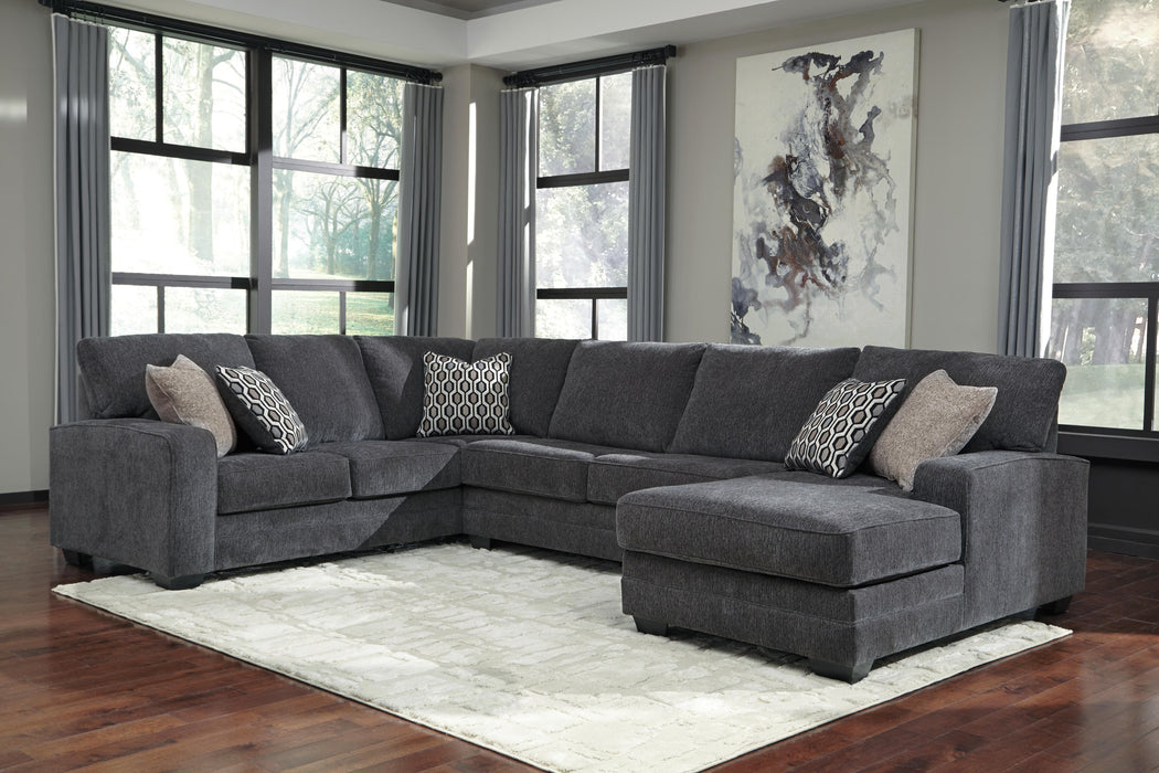 Tracling Slate Tracling 3-Piece Sectional with Chaise
