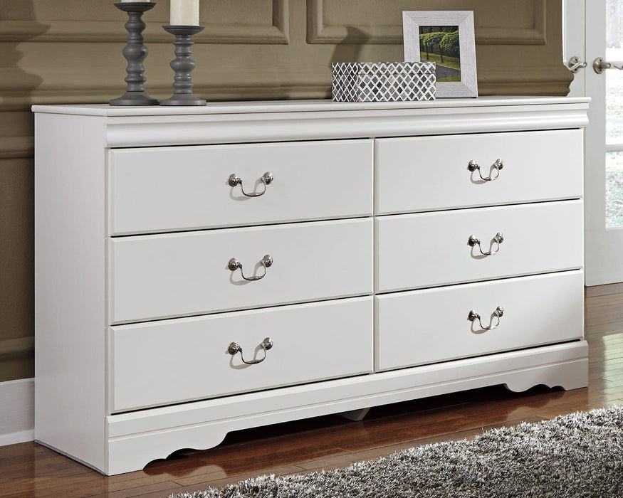 Anarasia White Six Drawer Dresser