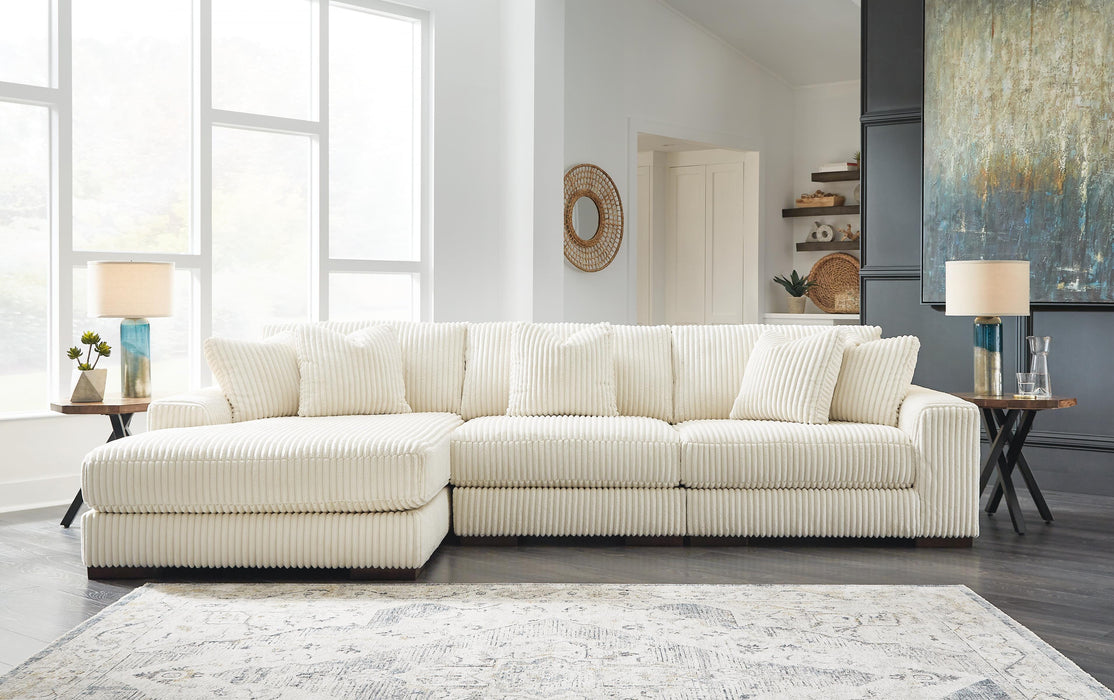 Lindyn Ivory Lindyn 3-Piece Sectional with Chaise