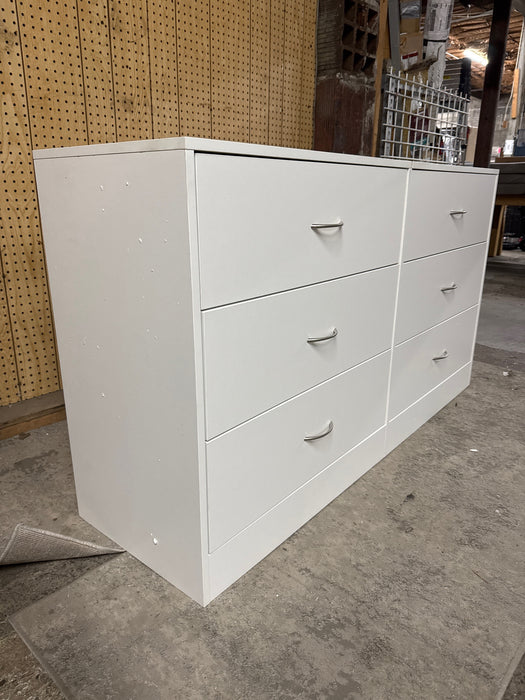 Mainstays Classic 6 Drawer Dresser, White Finish: - new