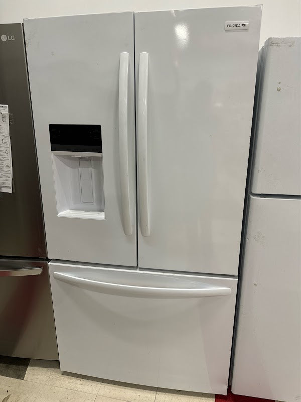 Frigidaire - 27.8 Cu. Ft. French Door Refrigerator - White - display_model