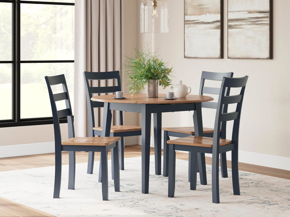 Gesthaven Natural/Blue Gesthaven Dining Table and 4 Chairs