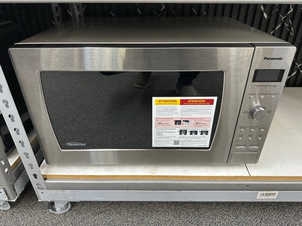 Panasonic NN-SD987SA - 1250 watts 2.2 Cu. Ft. Full-Size Microwave - Stainless Steel - new
