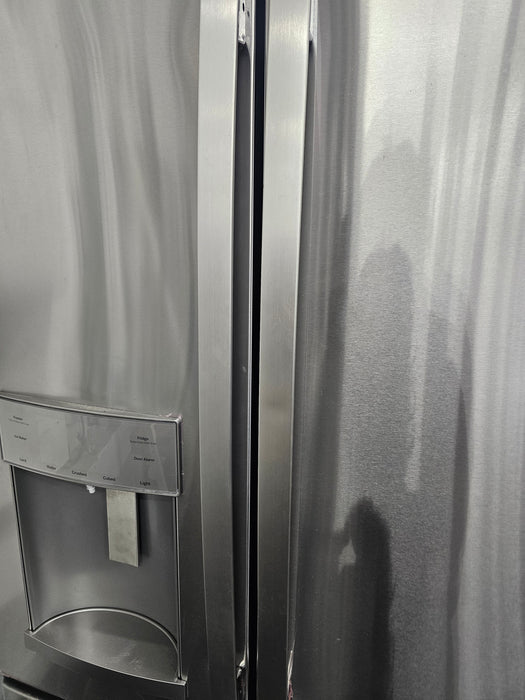 GE - 27.7 Cu. Ft. French Door Refrigerator with Space Saving Ice Maker - Stainless Steel - display_model