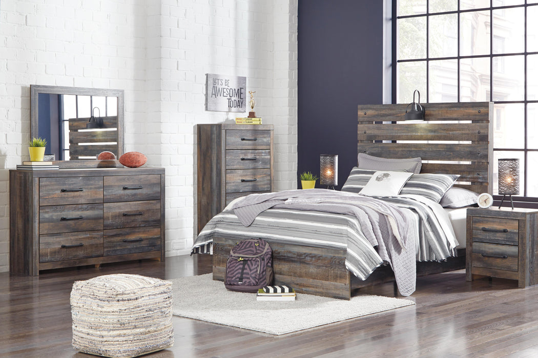 Drystan Multi Drystan Full Panel Bed with Mirrored Dresser, Chest and Nightstand