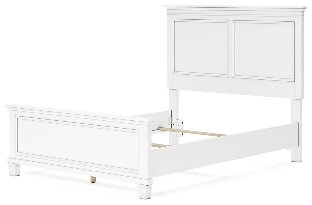 Fortman White Fortman Full Panel Bed