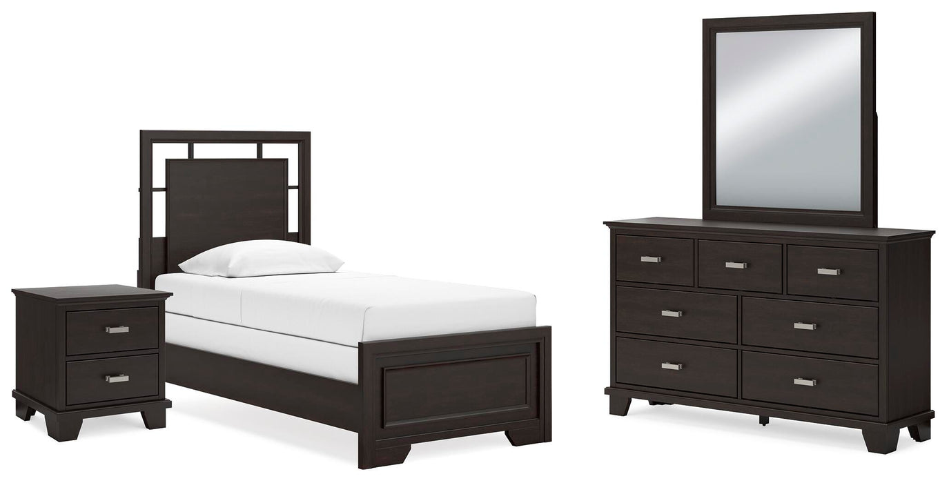 Covetown Dark Brown Bedroom Collection