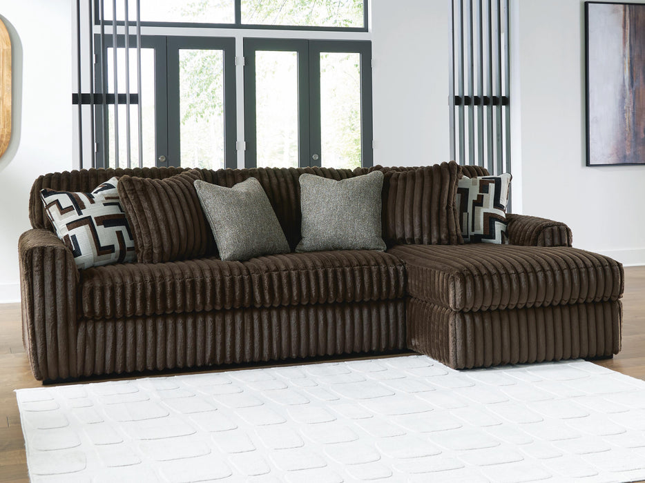 2-Piece Sectional Sofa with Chaise