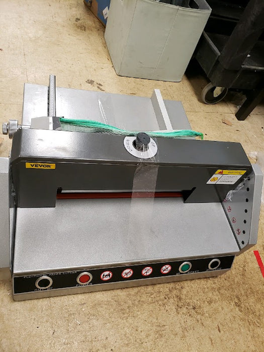 VEVOR Electric Paper Cutter 0-330 Cutting Width, Electric Paper Trimmer, 40mm Cutting Thickness, Desktop Cutting Paper Machine, Industrial Paper Cutter, Heavy Duty Paper Cutter, for Office,