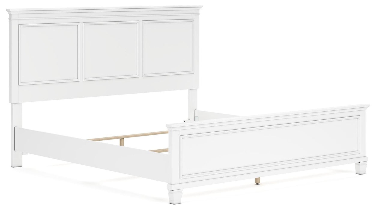 Fortman White Fortman King Panel Bed