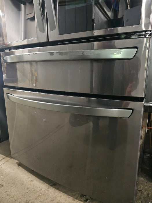 LG - 22.5 Cu. Ft. 4-Door French Door-in-Door Counter-Depth Smart Refrigerator with Craft Ice - PrintProof Black Stainless Steel - open_box