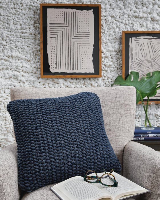Signature Design Blue Pillow (4/CS)