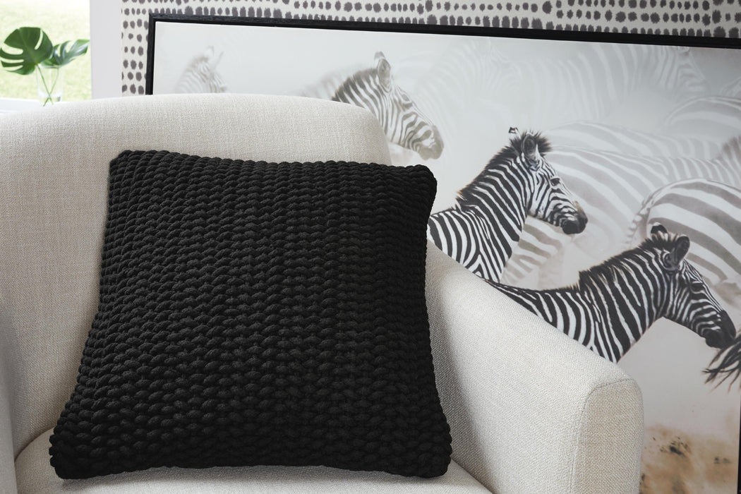 Signature Design Black Pillow (4/CS)
