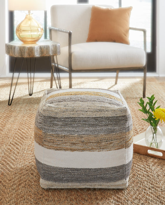 Signature Design Multi Pouf