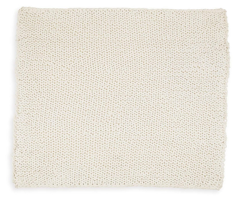 Signature Design Ivory Throw (3/CS)