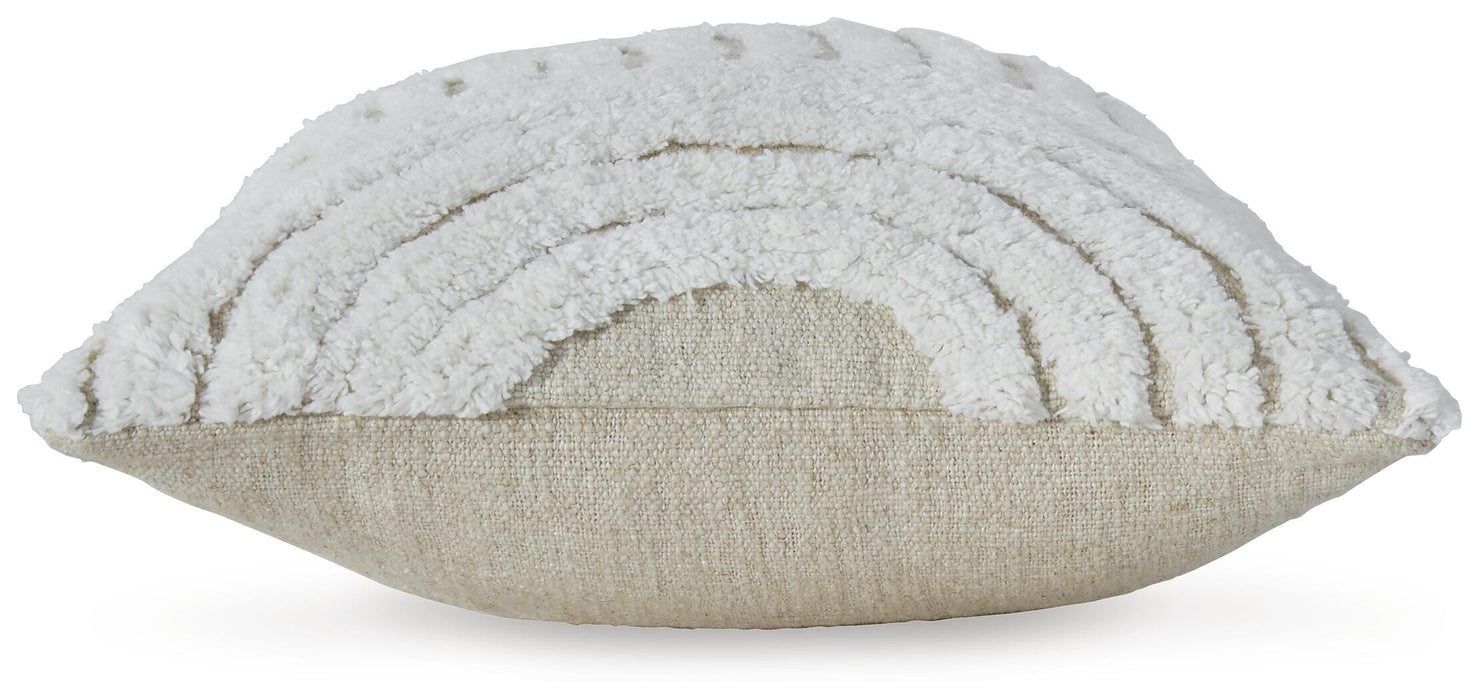 Signature Design White/Tan Pillow (4/CS)